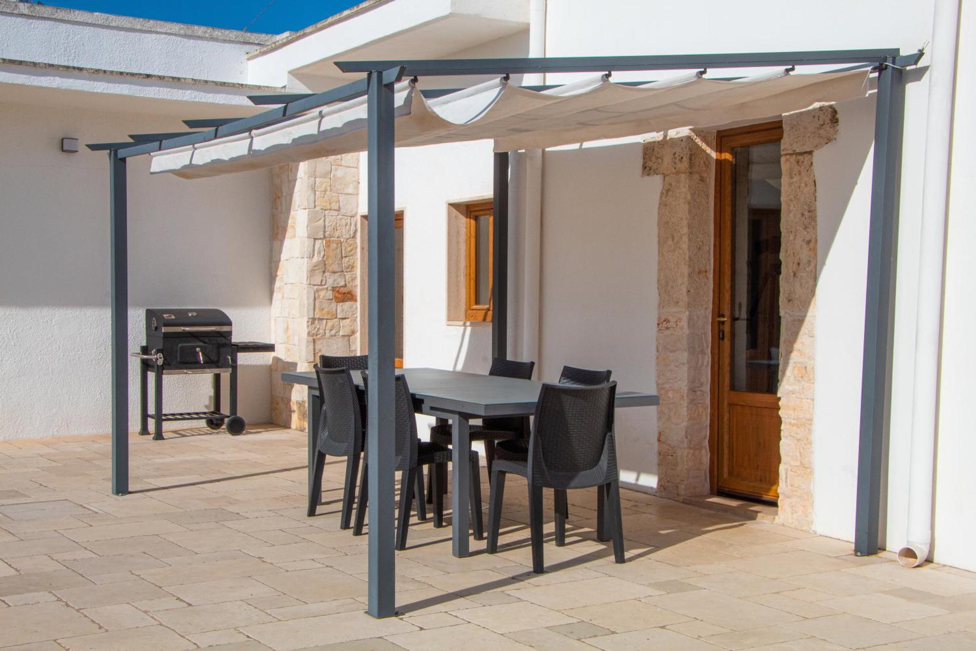 Villa With Trullo And Pool, Alberobello Exterior photo